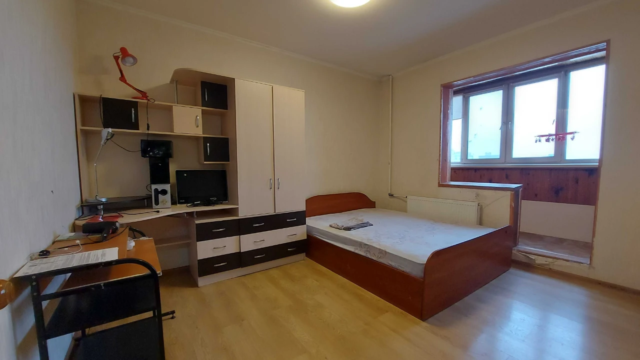 Продажа 3-х кім квартири пр. Червоної Калини, 14/13