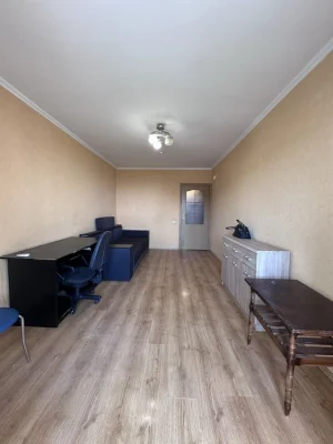 Продажа квартиры в центре.