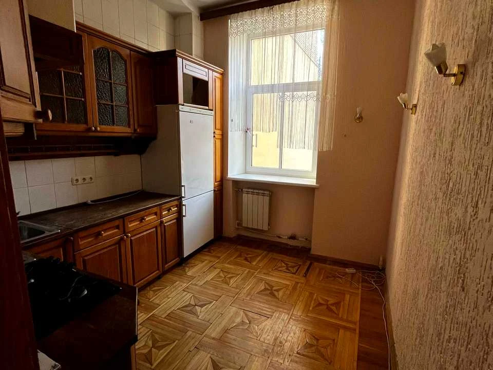 Квартира. Киев, Олеся Гончара ул.