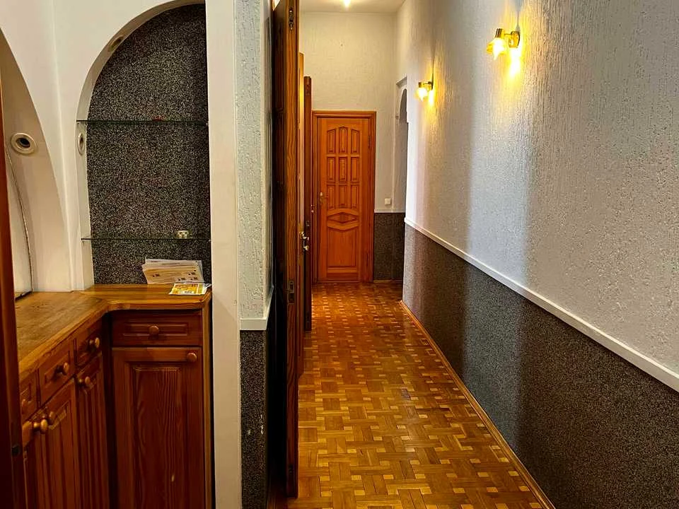 Квартира. Киев, Олеся Гончара ул.