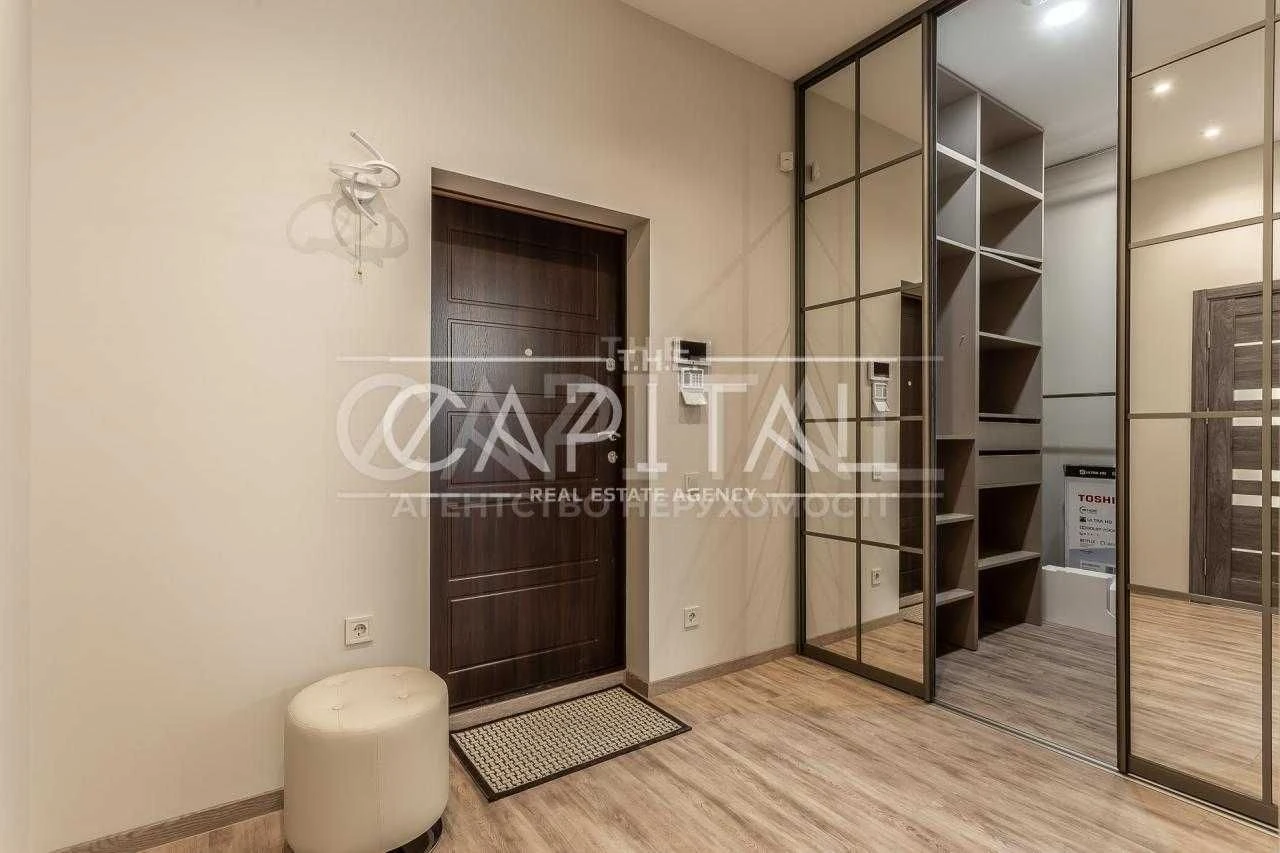 Продажа Центр / 2-комнатная квартира 56 м² / ул. Лумумбы Патриса, Печерск