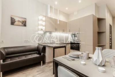 Продажа Центр / 2-комнатная квартира 56 м² / ул. Лумумбы Патриса, Печерск