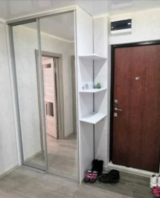 3-room apartment for sale near Palats Sportu metro station, Novye Doma district