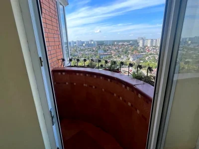 Продажа квартиры 3-комнатной, 100.8 м², 18/24 этажа