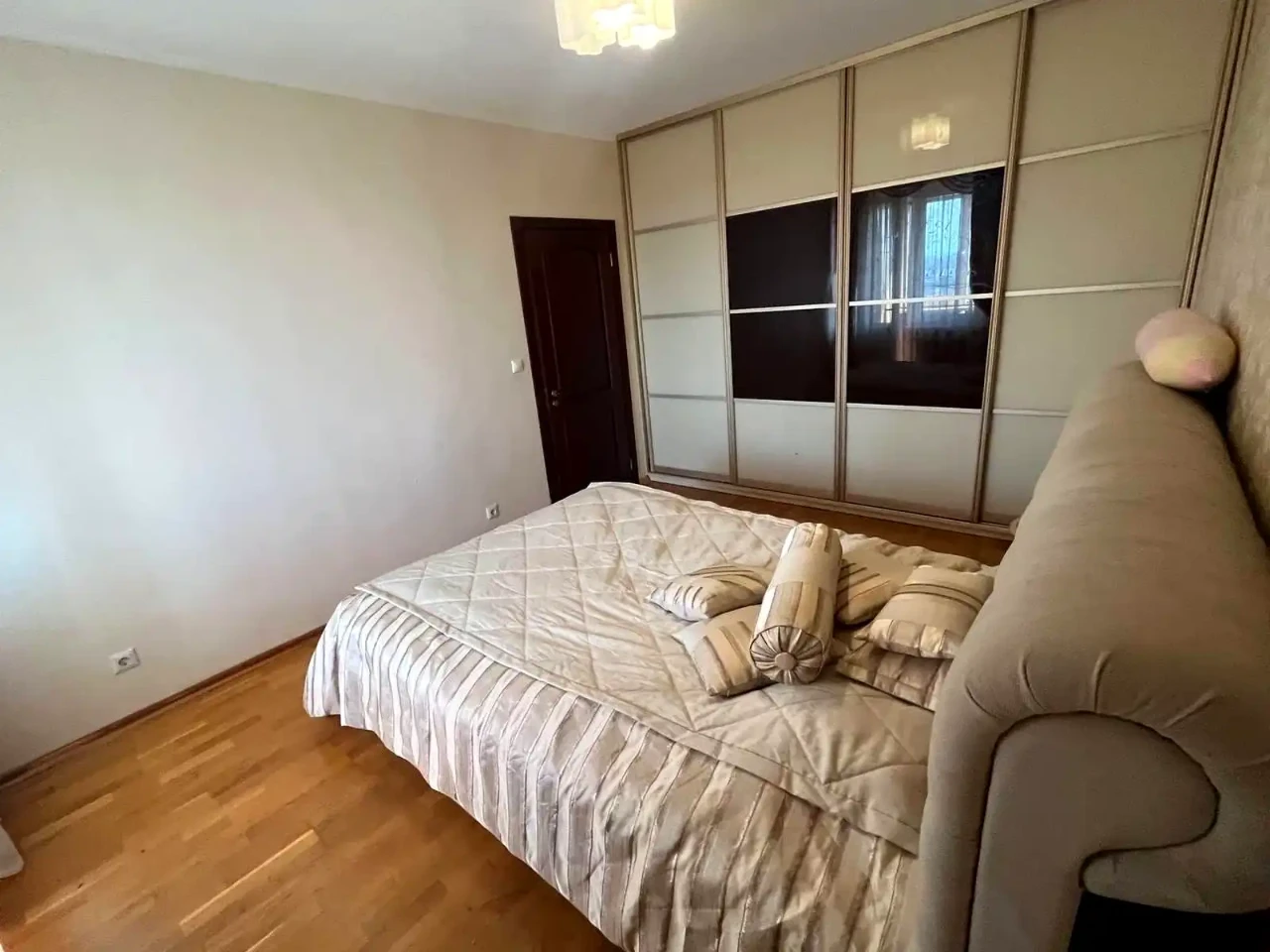 Продажа квартиры 3-комнатной, 100.8 м², 18/24 этажа