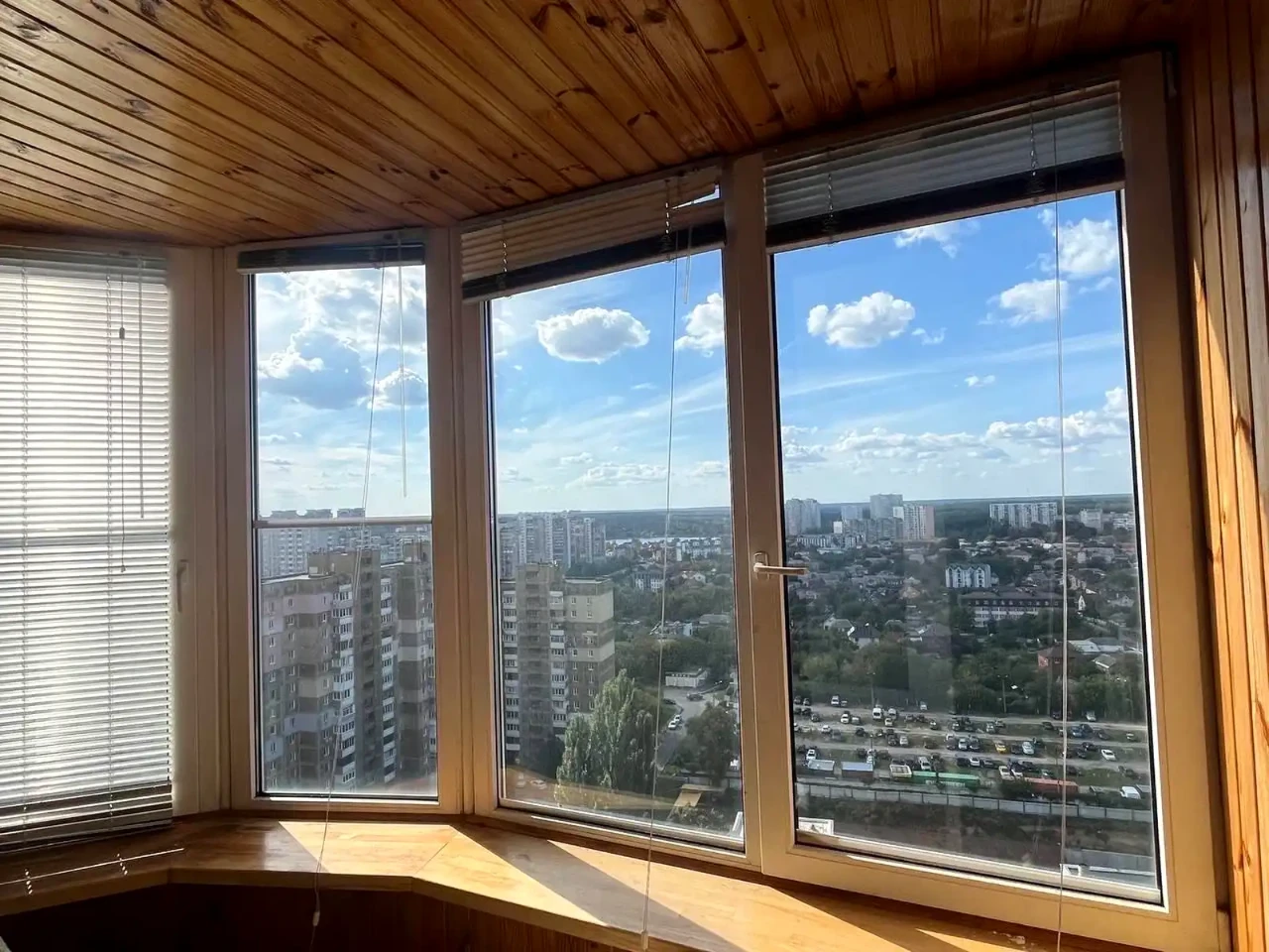 Продажа квартиры 3-комнатной, 100.8 м², 18/24 этажа