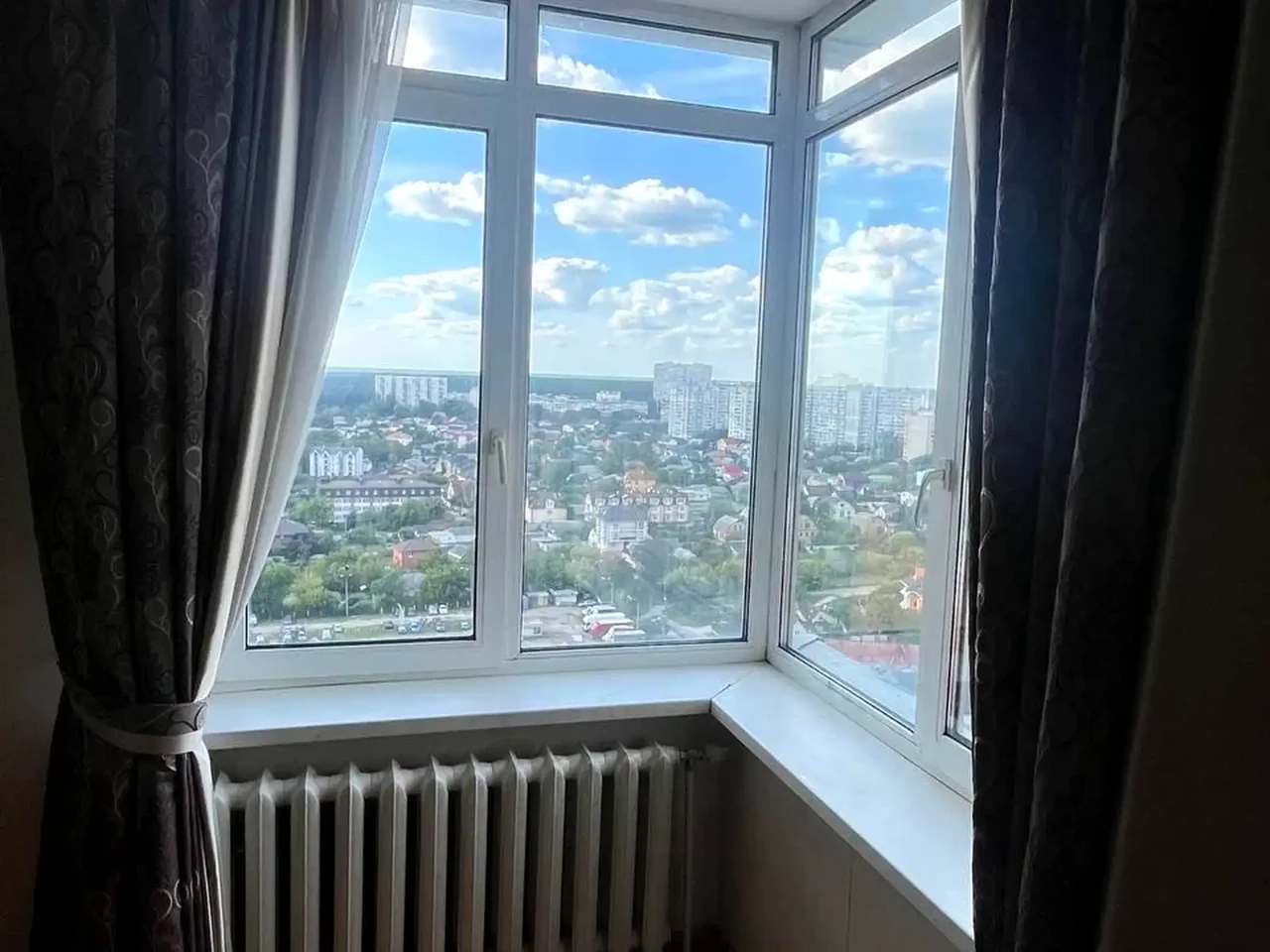 Продажа квартиры 3-комнатной, 100.8 м², 18/24 этажа