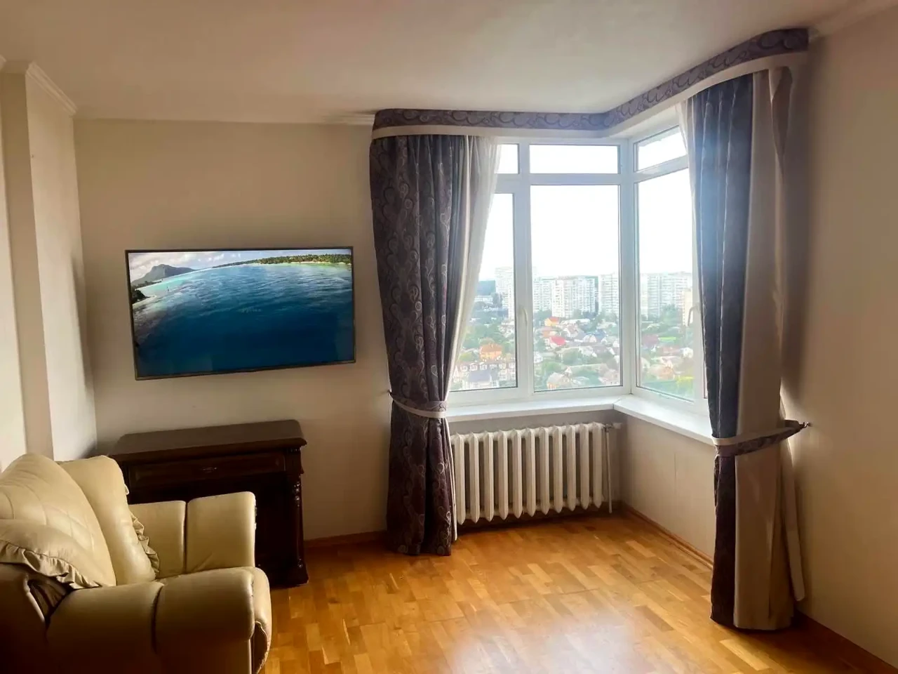Продажа квартиры 3-комнатной, 100.8 м², 18/24 этажа
