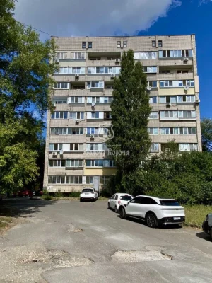 Квартира, 2 комнаты. Жилое состояние. Александра Довженко, 14Б, Шуляв