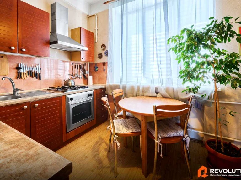 Квартира. Киев, ул. Иоанна Павла II