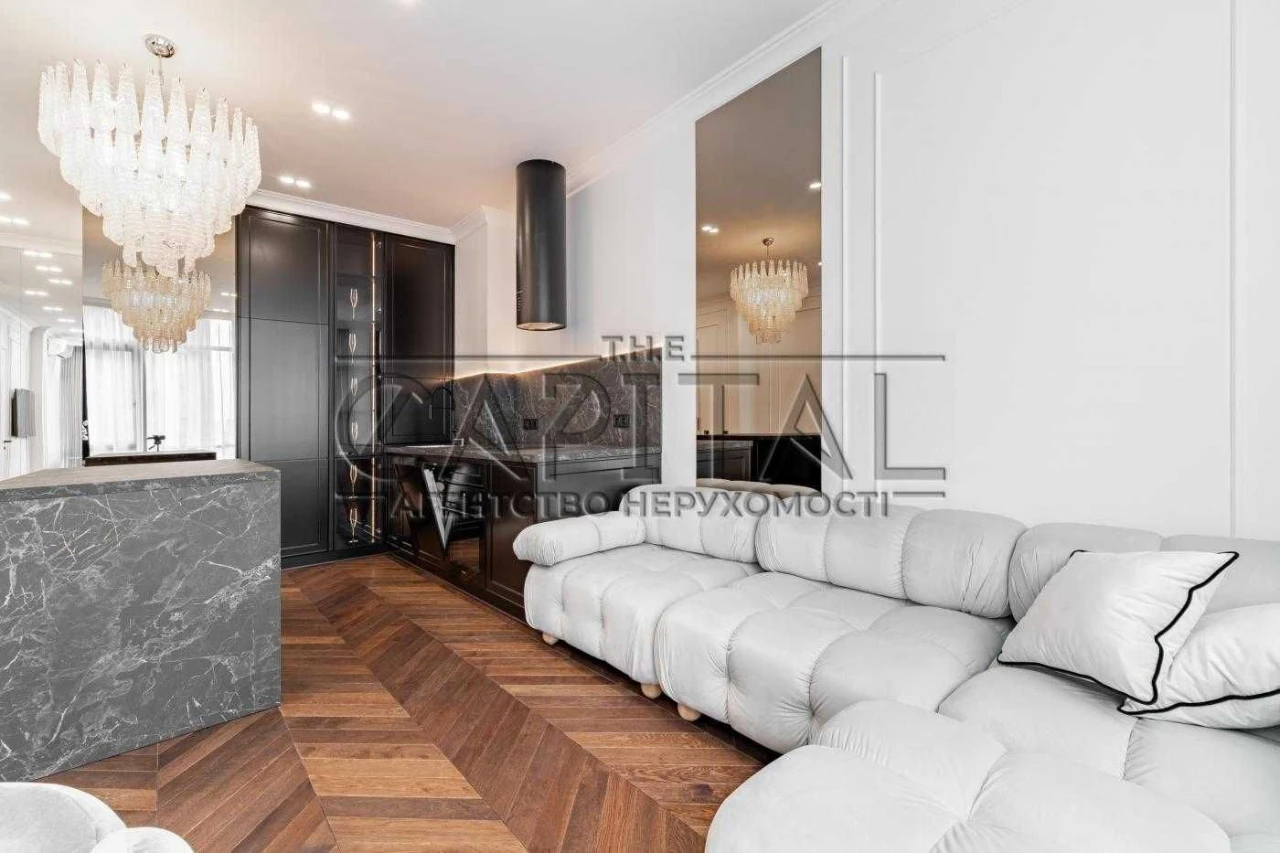 Invertor Stylish apartment in business-class residential complex Novopecheri Lypky