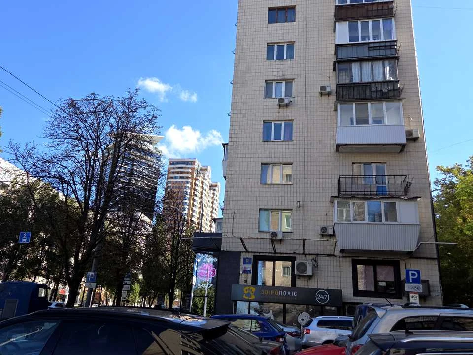 Квартира. Київ, Лесі Українки бульв.