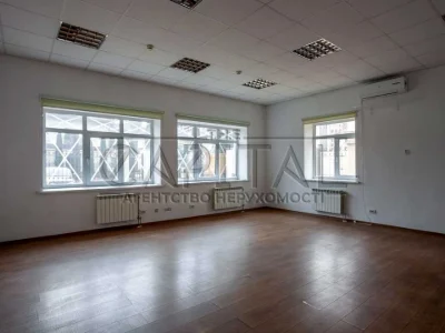 House. Kyiv, Lukyanivsky Prosv.