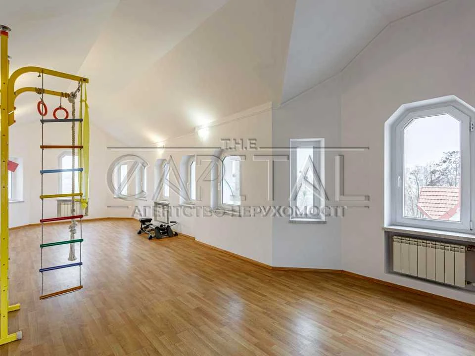 House. Kyiv, вул. Mendeleeva