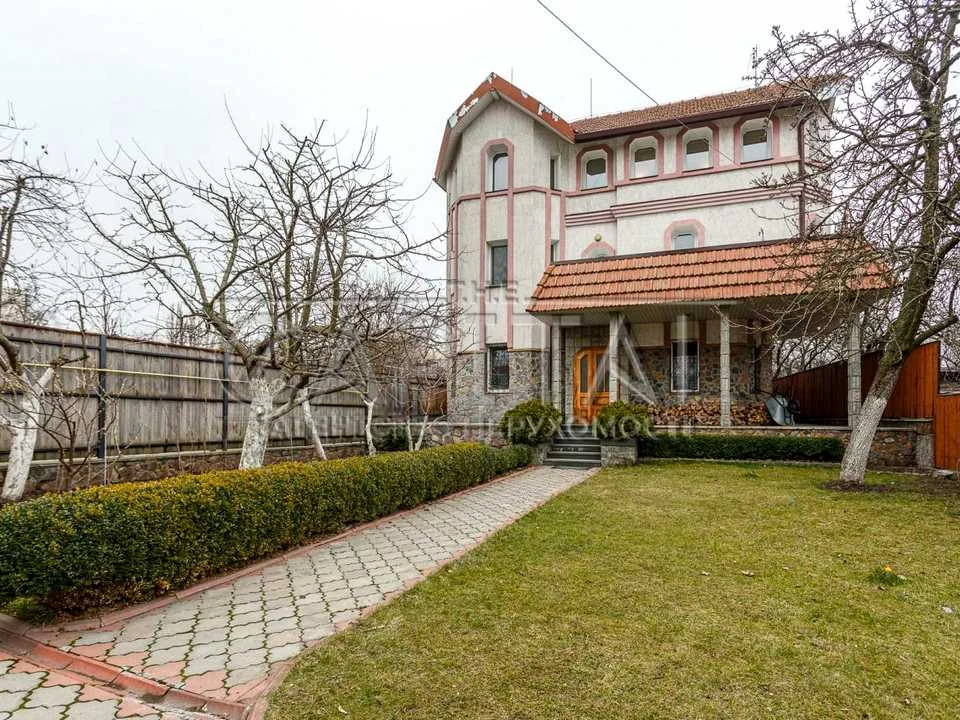 House. Kyiv, вул. Mendeleeva
