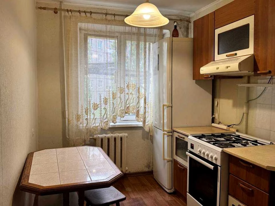 Apartment. Dnipro, Naberezhna Peremohy Street