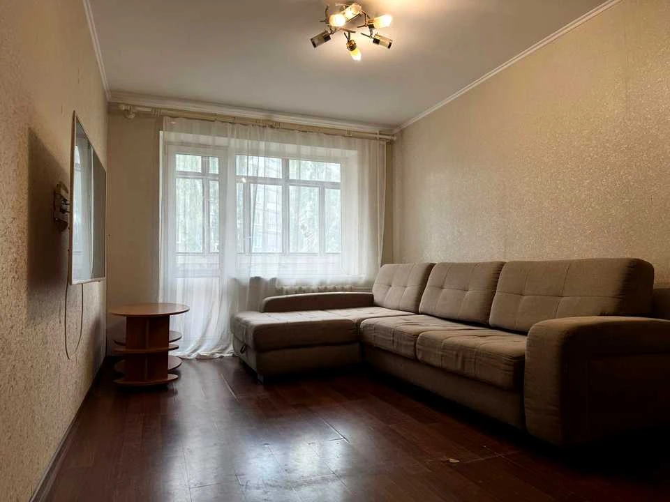 Apartment. Dnipro, Naberezhna Peremohy Street