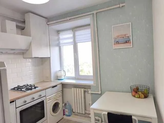 For Sale: 2-bedroom apartment on Yavornytsky Street, Nagorka
