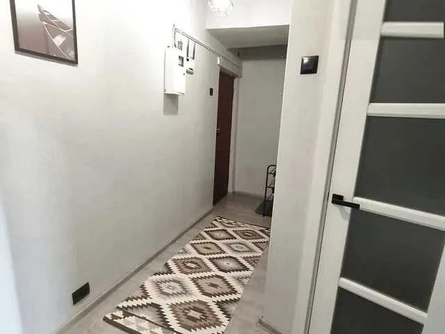For Sale: 2-bedroom apartment on Yavornytsky Street, Nagorka