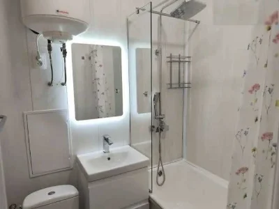 For Sale: 2-bedroom apartment on Yavornytsky Street, Nagorka
