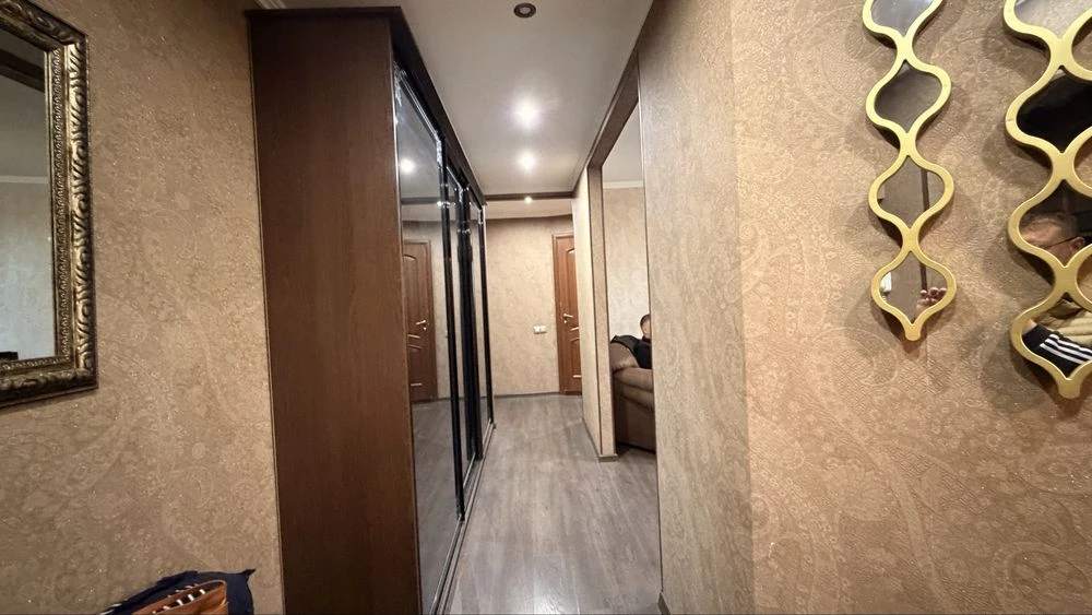 3-room apartment in the 12th district