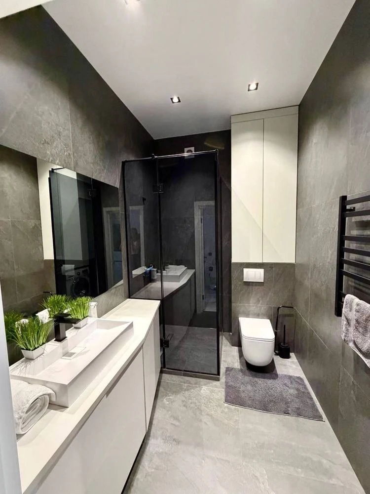 Apartment for sale with major renovation! Two separate bedrooms