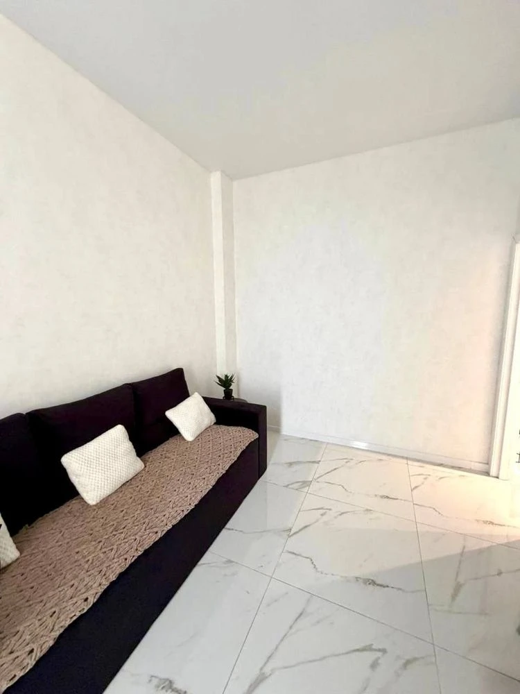 Apartment for sale with major renovation! Two separate bedrooms