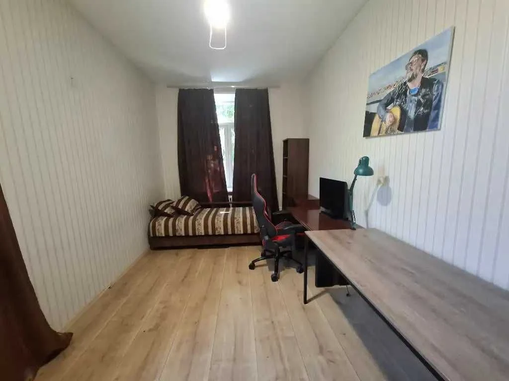 For Sale 3-bedroom apartment in Nagorka