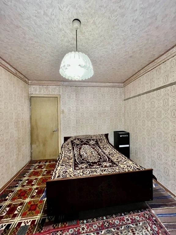 For Sale 3-room Apartment at Victory Avenue 96