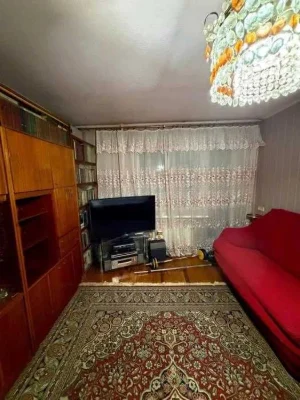 For Sale: 2-bedroom apartment on Gogol Street, Nagorka