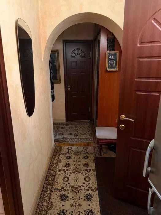 For Sale: 2-bedroom apartment on Gogol Street, Nagorka