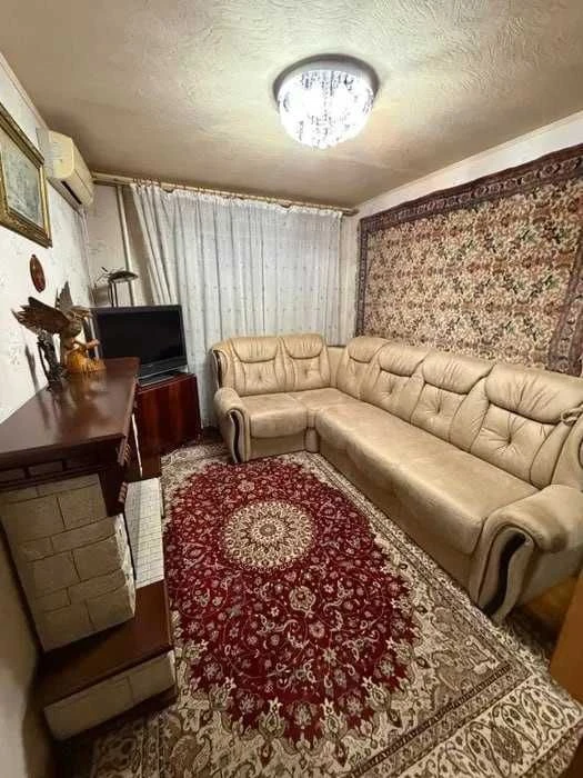 For Sale: 2-bedroom apartment on Gogol Street, Nagorka