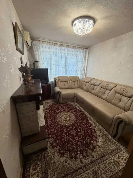 For Sale: 2-bedroom apartment on Gogol Street, Nagorka