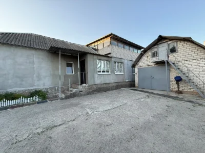 For Sale: Part of a House in Prydniprovsk