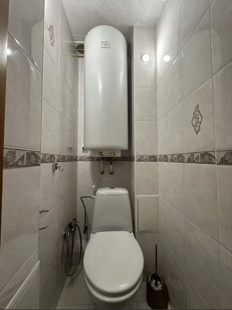 Трехкомнатная квартира 63 м² с капитальным ремонтом, мебелью и
