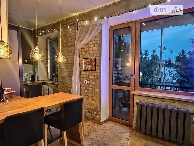 Продаж 2к квартири 45 кв. м на вул. Госпітальна 2 • ID 34730