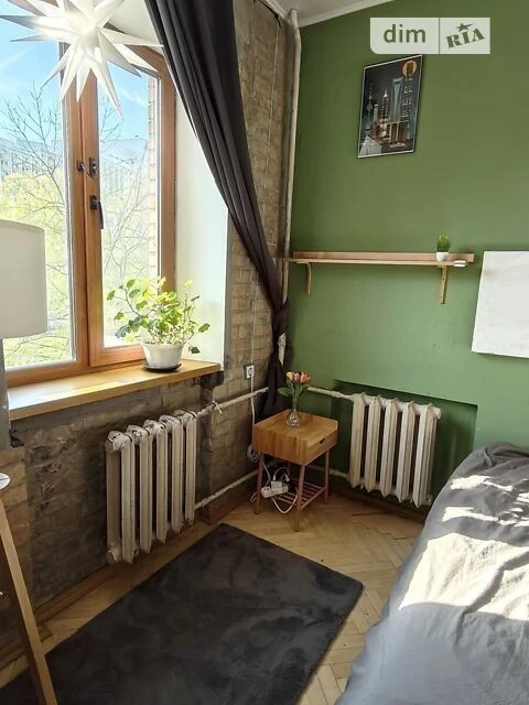 Продаж 2к квартири 45 кв. м на вул. Госпітальна 2 • ID 34730