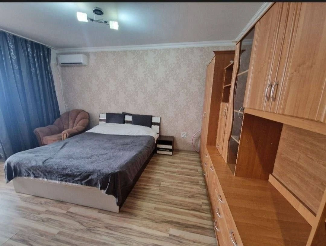 Продам 1 кім в центрі