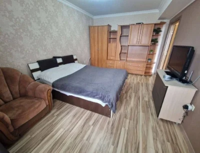 Продам 1 кім в центрі