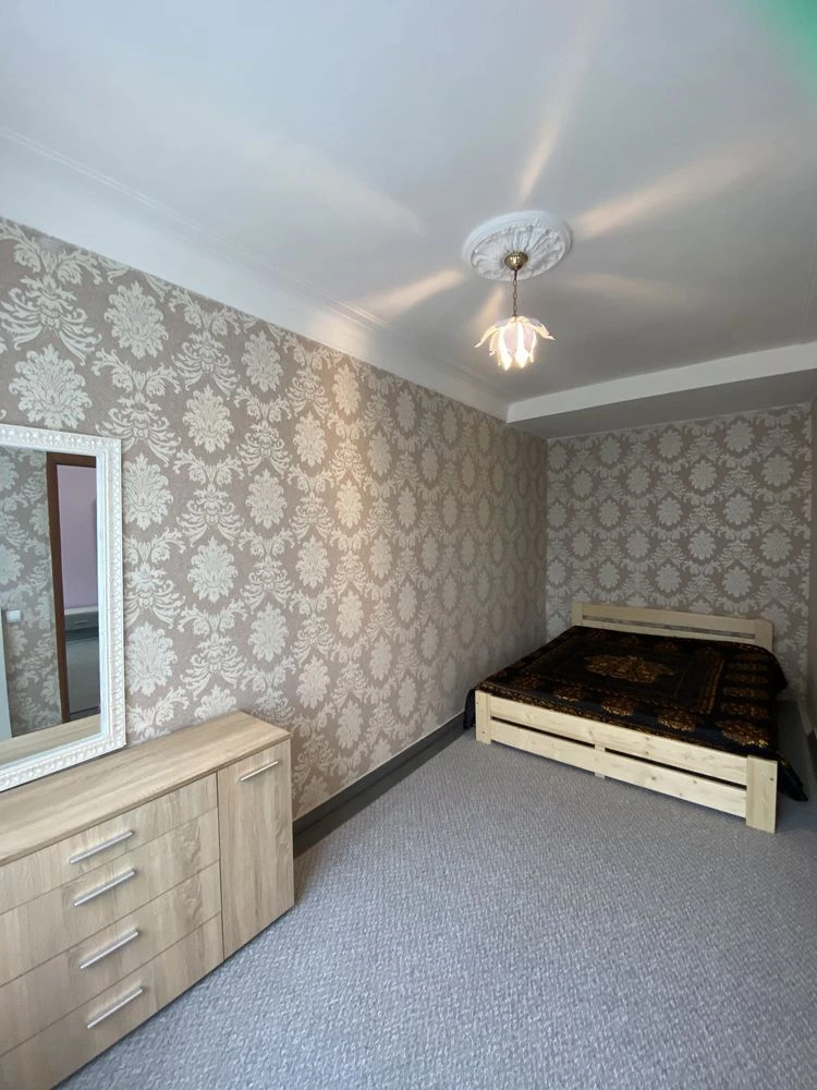 2-bedroom apartment for sale in Kyiv, renovated.