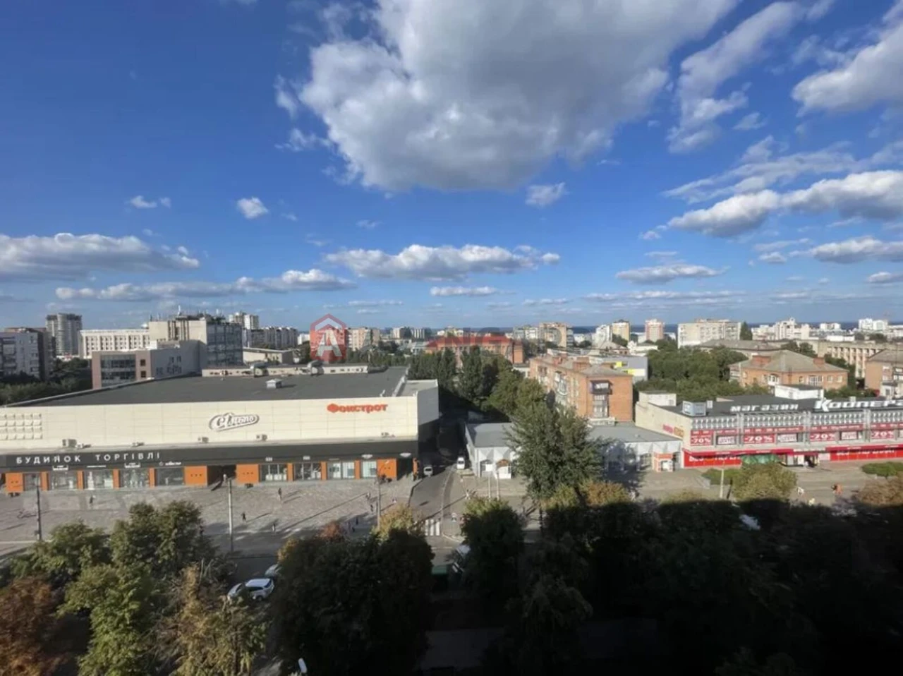 Удобная двухэтажная квартира в центре