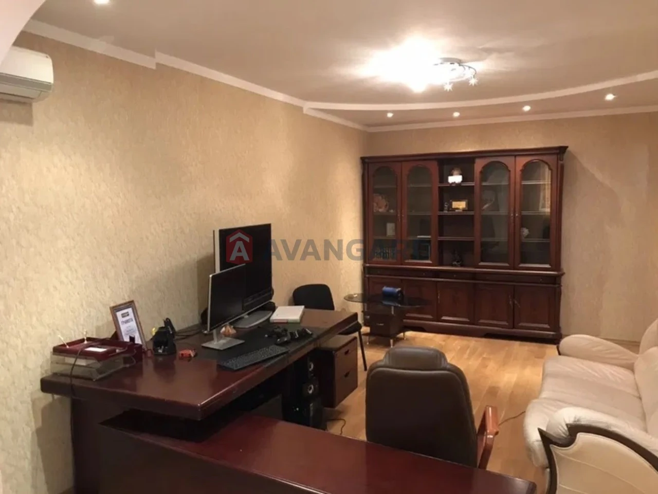 Удобная двухэтажная квартира в центре