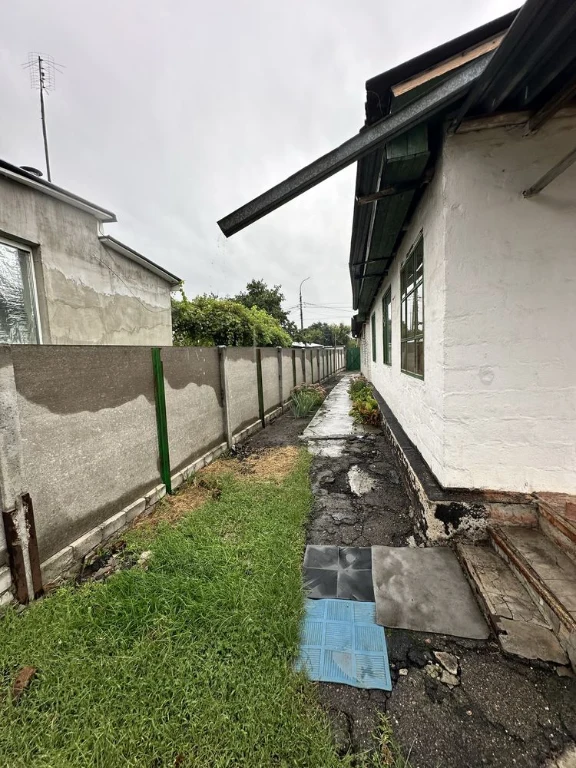 Sale of a house in the city center with a plot of 6.5 acres