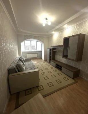 2 кімнатна квартира, центр, автономне опалення