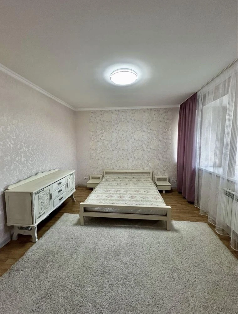 2 кімнатна квартира, центр, автономне опалення