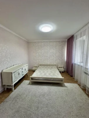 2 кімнатна квартира, центр, автономне опалення