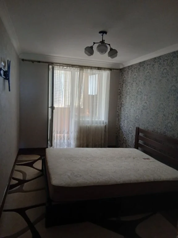 Продается 2-комнатная квартира в центре Коренихи