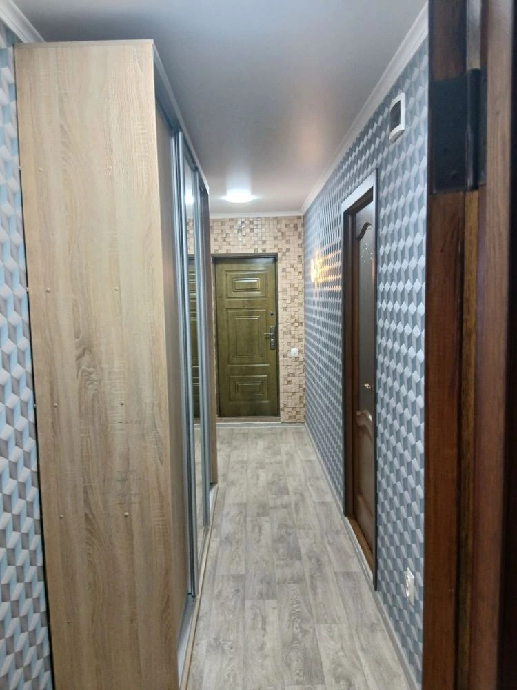 Apartment for Sale in the Center of Velykoi Korenykha: 2-bedroom apartment