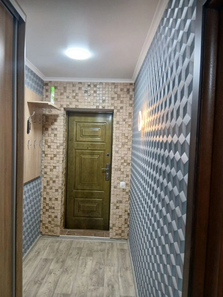 Apartment for Sale in the Center of Velykoi Korenykha: 2-bedroom apartment