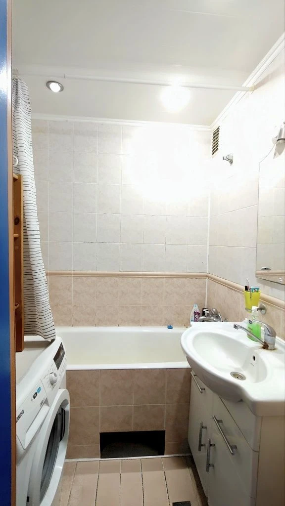 Sale of a 4-room apartment. All rooms are separate, Northern microdistrict